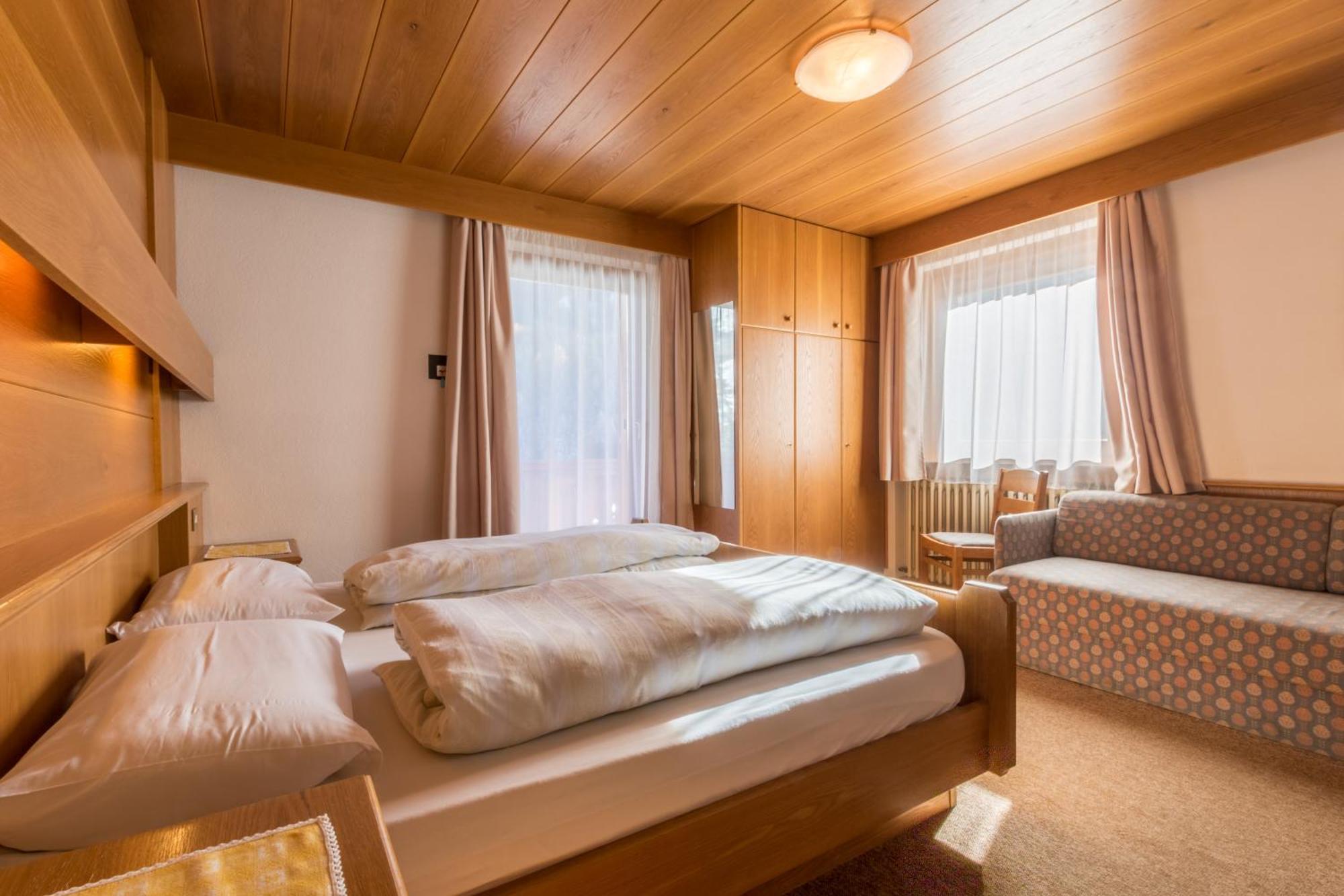 Dolomitdreams Hotell La Villa  Exteriör bild